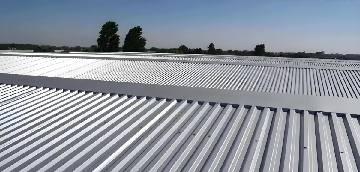 鋼結(jié)構(gòu)車(chē)間褪色、銹蝕、滲漏等修繕三種方法！(圖10)